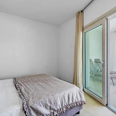 Exclusive White - With Pool - Sea View Daire *