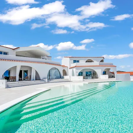 Exclusive White - With Pool - Sea View Olbia